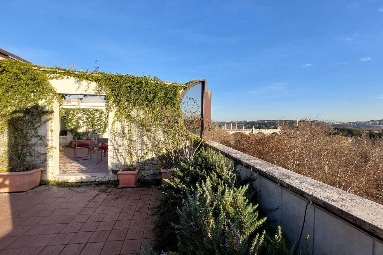 Beautiful Loft In Ponte Milvio With Terrace Leilighet Roma Eksteriør bilde